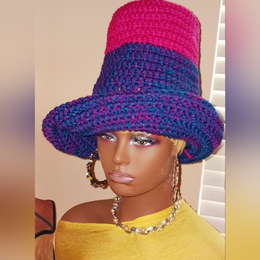Crochet TopHat, 21 to 22in's measurements, shimmer teal/magenta